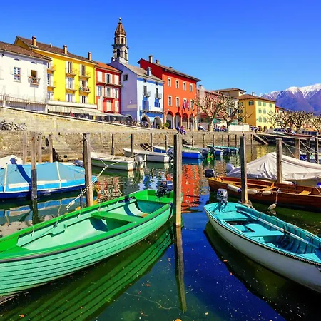 On The 2br With Garage In Porto Ronco - Happy * Ronco sopra Ascona