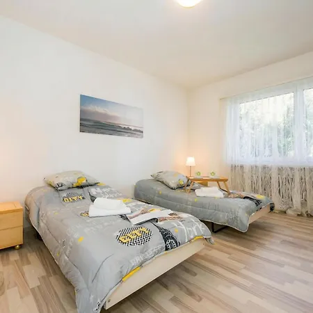 Apartment On The 2br With Garage In Porto Ronco - Happy Ronco sopra Ascona