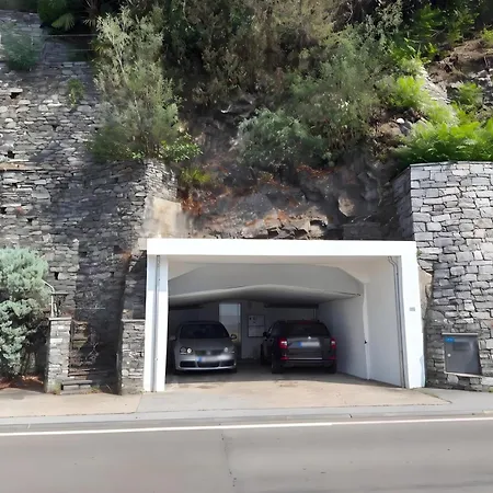 On The 2br With Garage In Porto Ronco - Happy * Ronco sopra Ascona