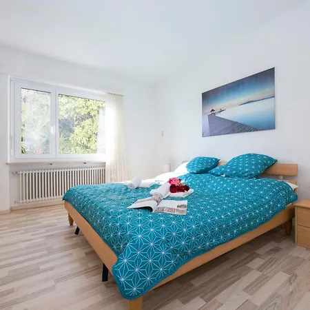 Lake View 2 Bedroom In Porto Ronco - Happy Rentals Apartament