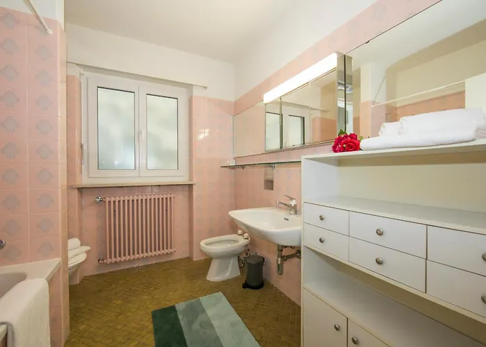 Lake View 2 Bedroom In Porto Ronco - Happy Rentals Apartament Ronco sopra Ascona