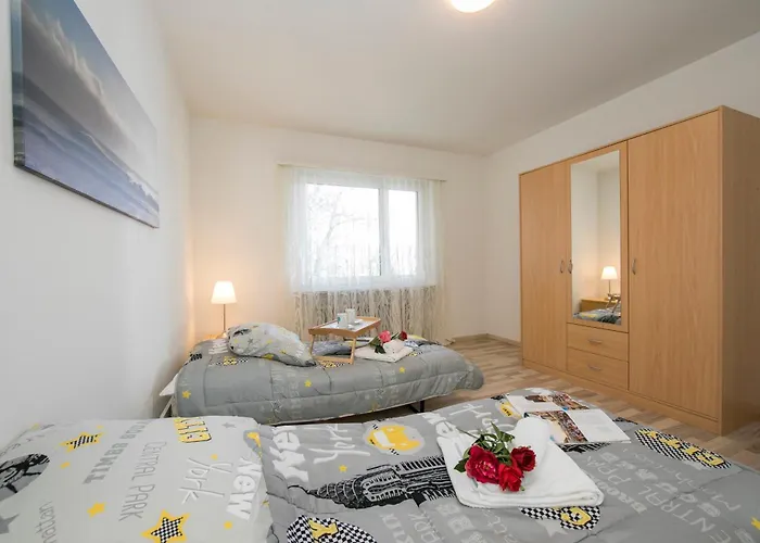 Lake View 2 Bedroom In Porto Ronco - Happy Rentals Ronco sopra Ascona