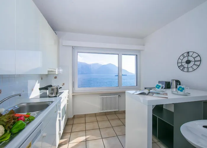 Lake View 2 Bedroom In Porto Ronco - Happy Rentals Apartament