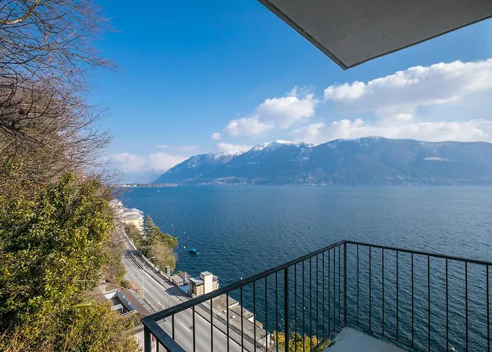 Lake View 2 Bedroom In Porto Ronco - Happy Rentals * Ronco sopra Ascona