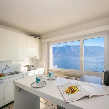 View 2 Bedroom In Porto Ronco - Happy * Ronco sopra Ascona